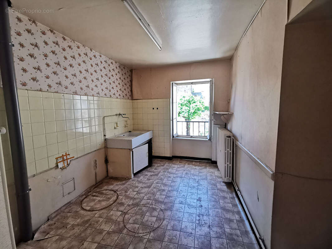 Maison de village à rénover. - photo 14