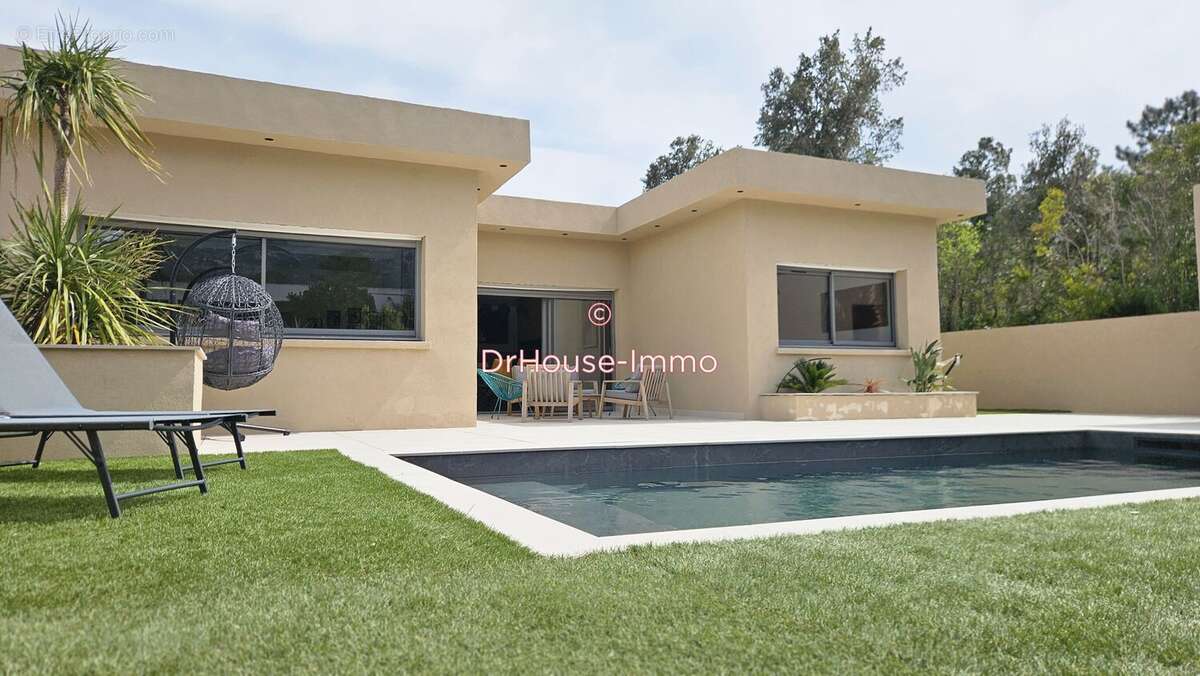 Maison 110 m² à Porto-Vecchio  - photo 4