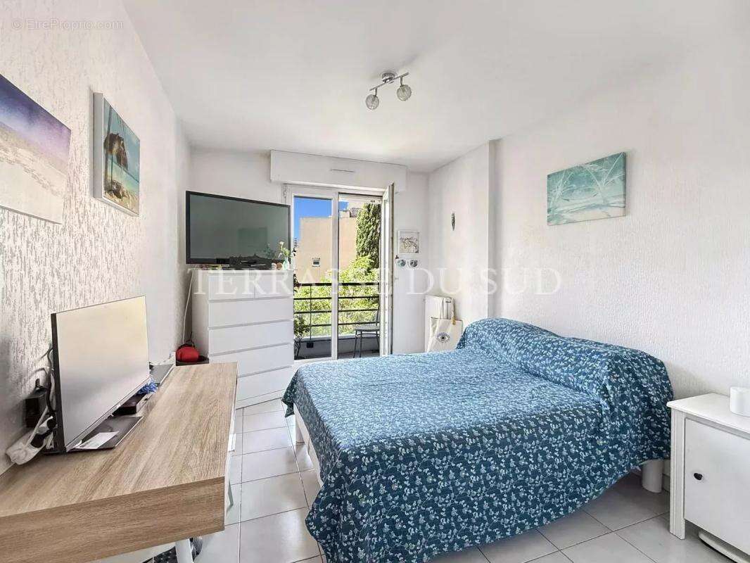 Appartement à MARSEILLE-6E