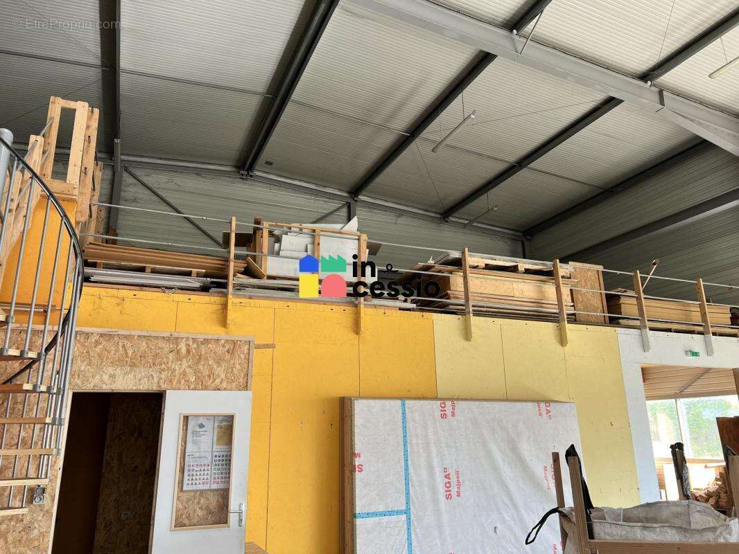 ? à louer ou à vendre – bâtiment d'activité récent - photo 8