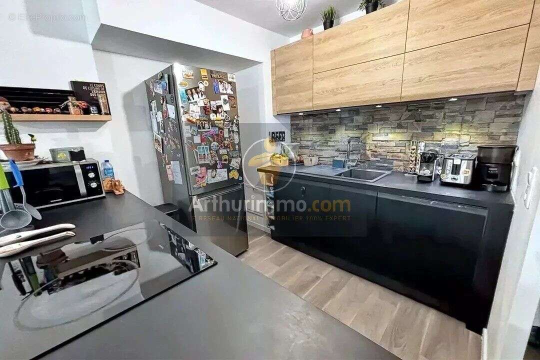 Appartement à BRIE-COMTE-ROBERT