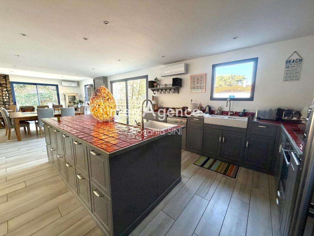 Maison à LONGEVILLE-SUR-MER