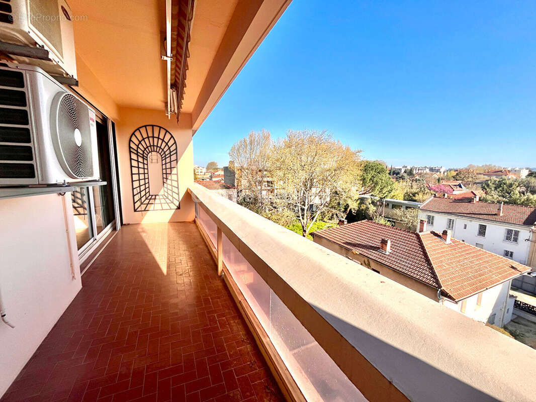 Grand T3 Lumineux avec balcon +  parking - photo 5