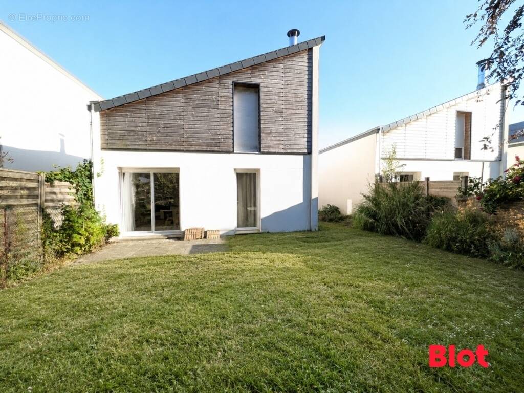 Maison à BRECE