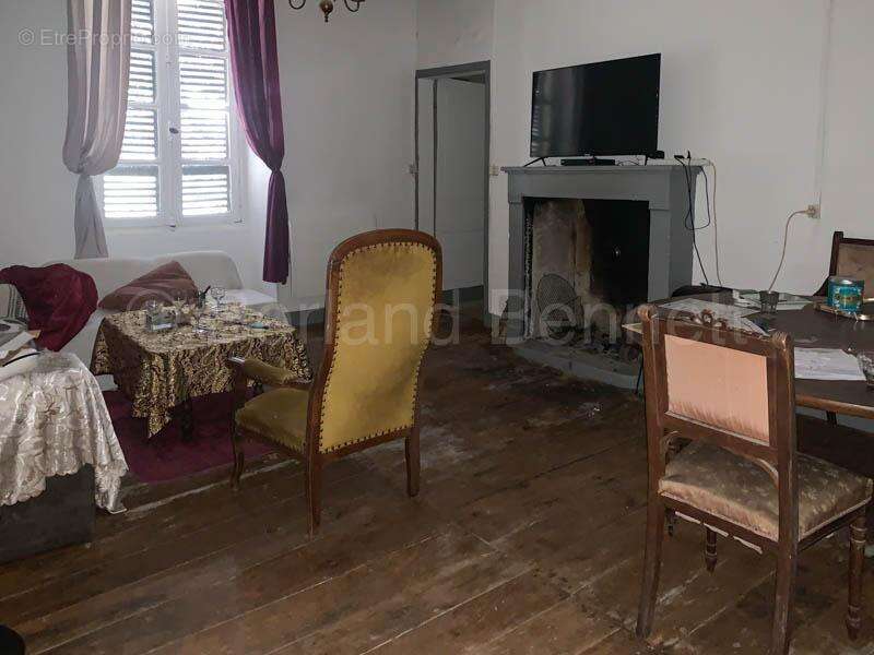 Maison à BRIOUX-SUR-BOUTONNE