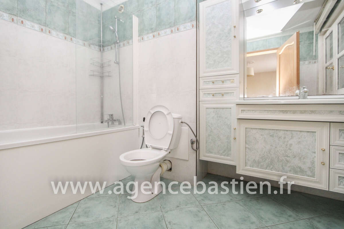 Appartement à FERNEY-VOLTAIRE