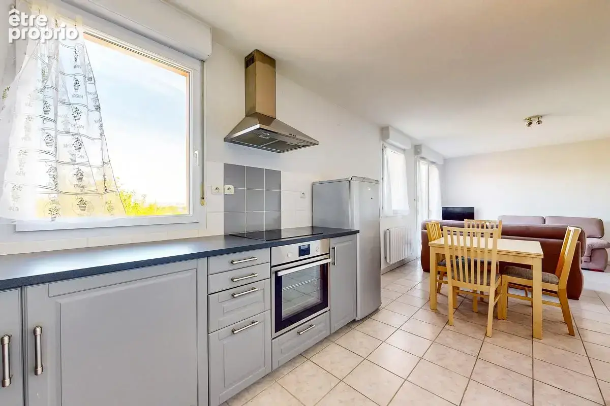 T2 avec balcon et 2 places de parking - Idéal premier achat ou investissement - Lavaur - photo 4