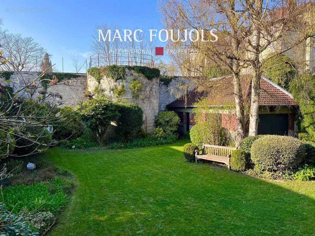 Maison à COMPIEGNE