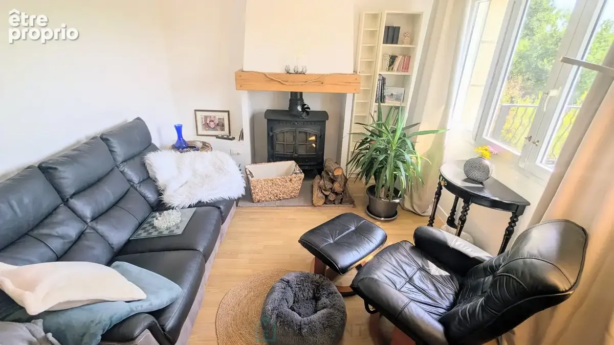 Belle propriété familiale avec piscine chauffée et vue dégagée - photo 11