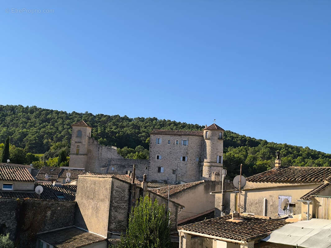 Maison à LA BASTIDE-DES-JOURDANS