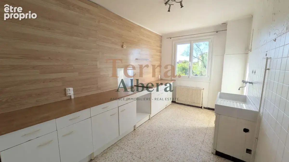 SOREDE Appartement 55 m2 + jardinet & garage - photo 7