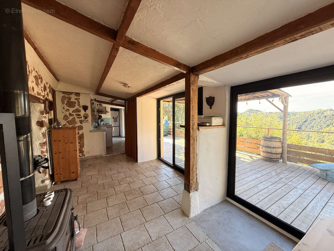 Maison à SAINT-JEANNET