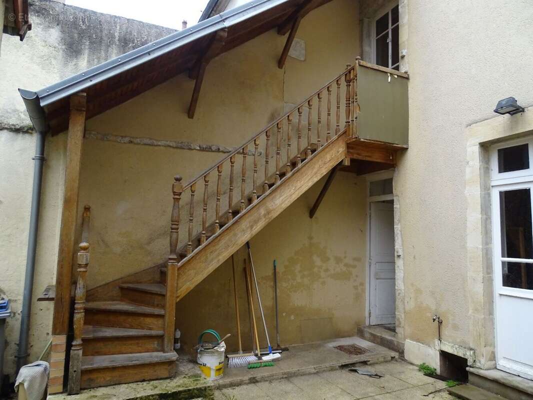 Appartement à CHATEAUNEUF-SUR-CHER