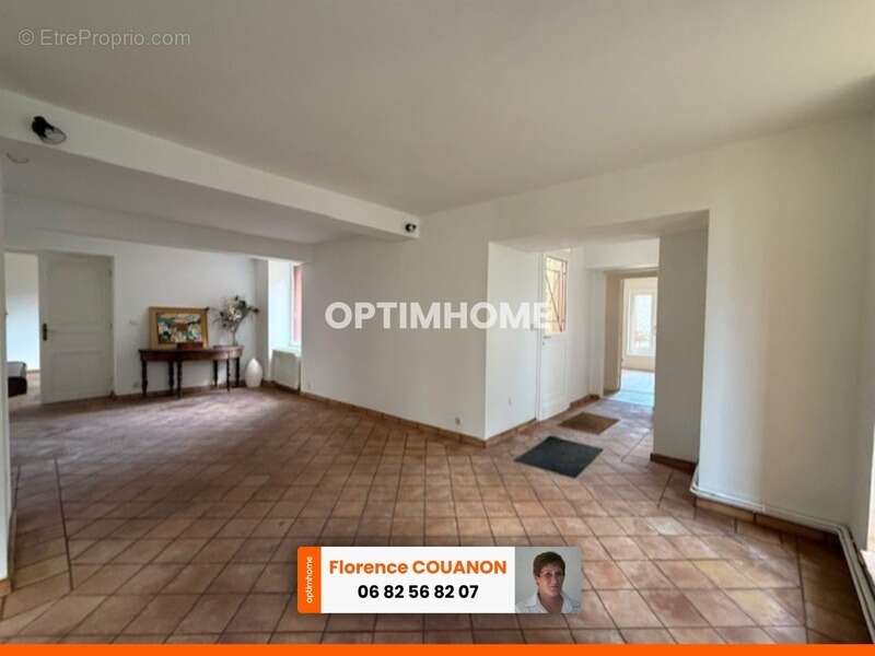 Maison à SAINTE-MESME