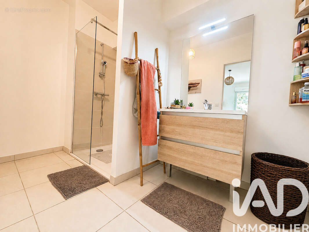 Photo 9 - Appartement à MARSEILLE-13E