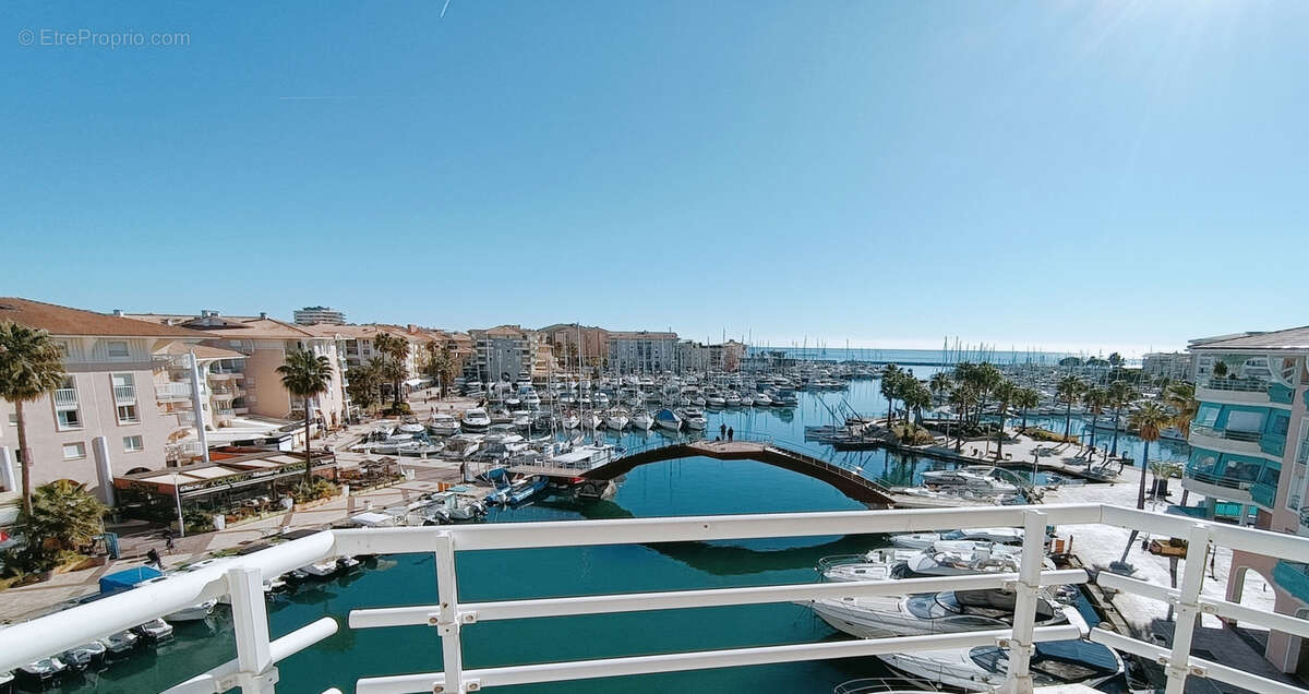 Port fréjus   spacieux 4 pièces vue port & mer - photo 2