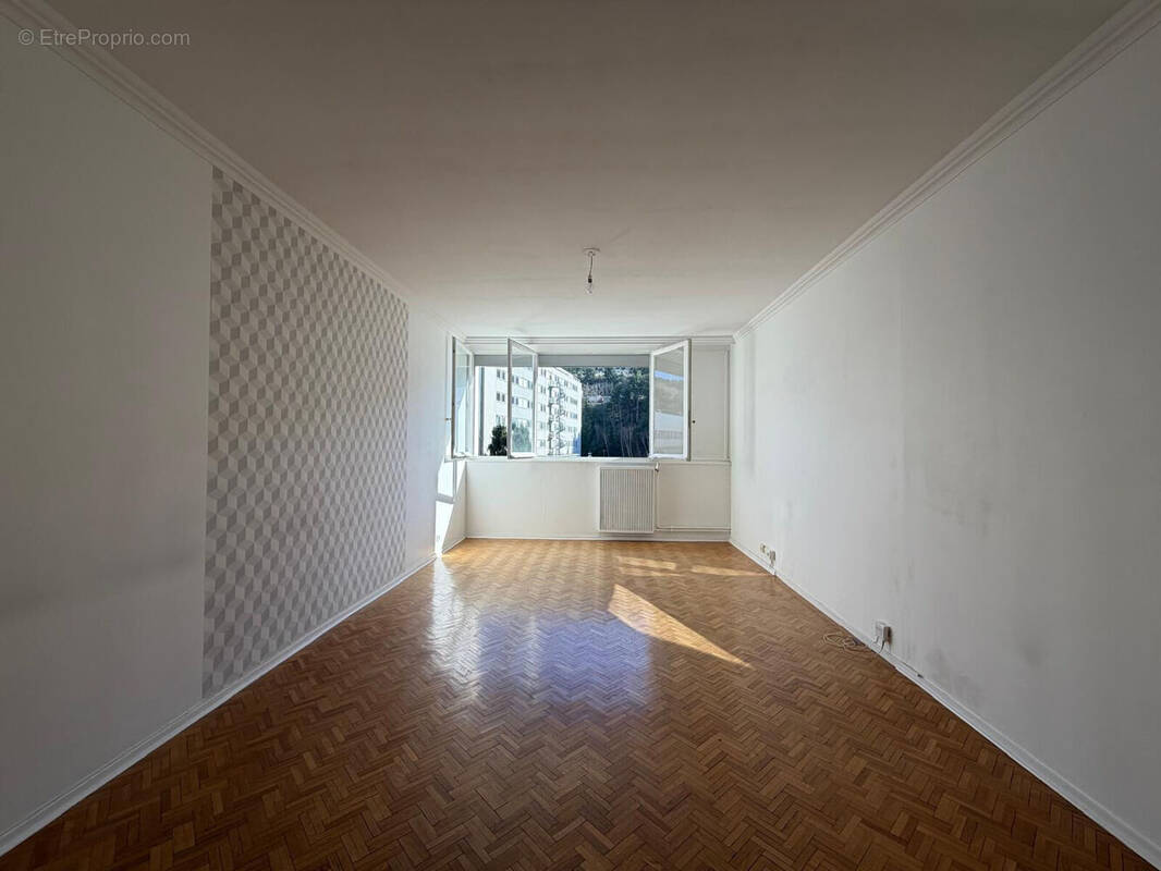 Photo 1 - Appartement à SAINT-ETIENNE