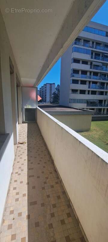 Appartement à SAINT-MARTIN-D'HERES