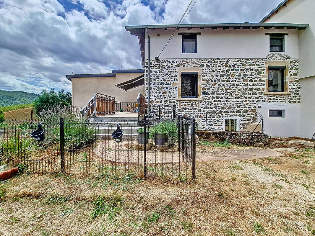 Maison à BELLEVILLE