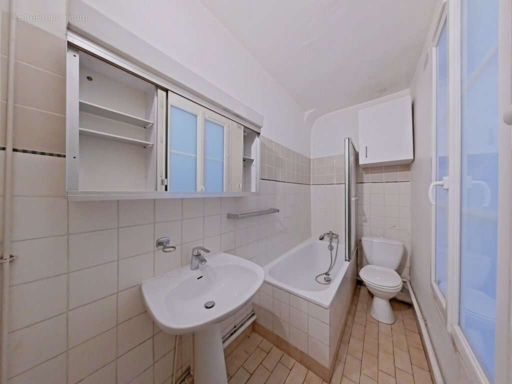 Appartement à PARIS-20E