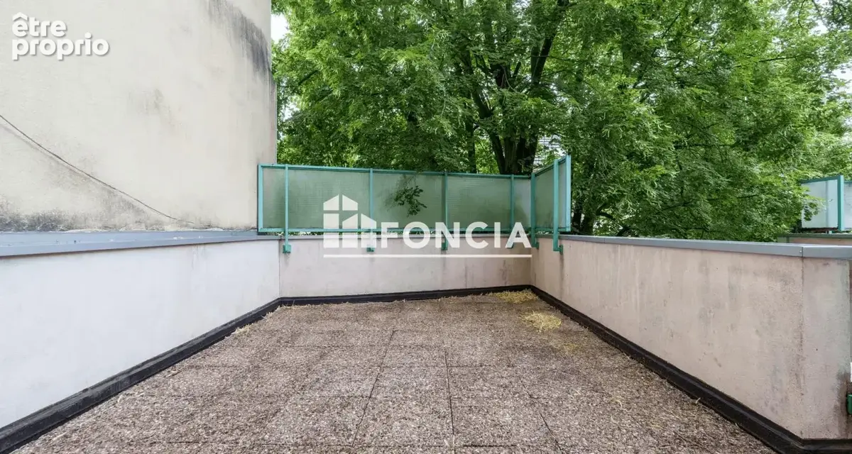 À VENDRE – Appartement 2 pièces avec véranda et exceptionnelle TERRASSE de 25 m² – Nancy Commanderie - photo 2
