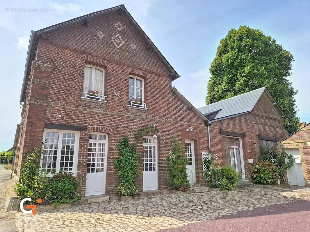 Maison à LINTOT-LES-BOIS