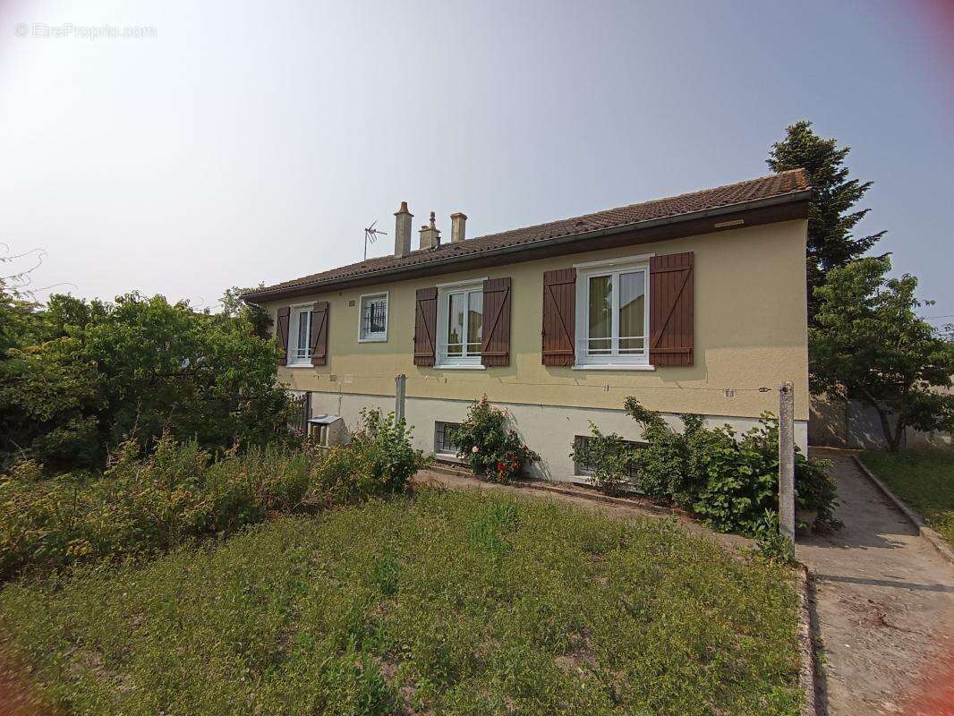 Maison à LA FERTE-SAINT-AUBIN