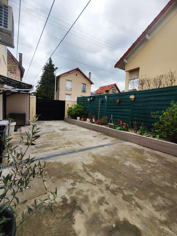 Maison à AULNAY-SOUS-BOIS