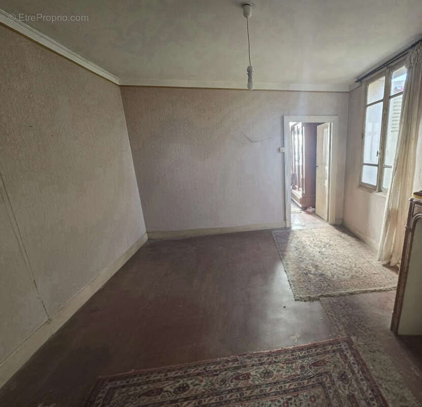 Grande maison de Bourg 3 chambres 03400 SAINT ENNEMOND - photo 8