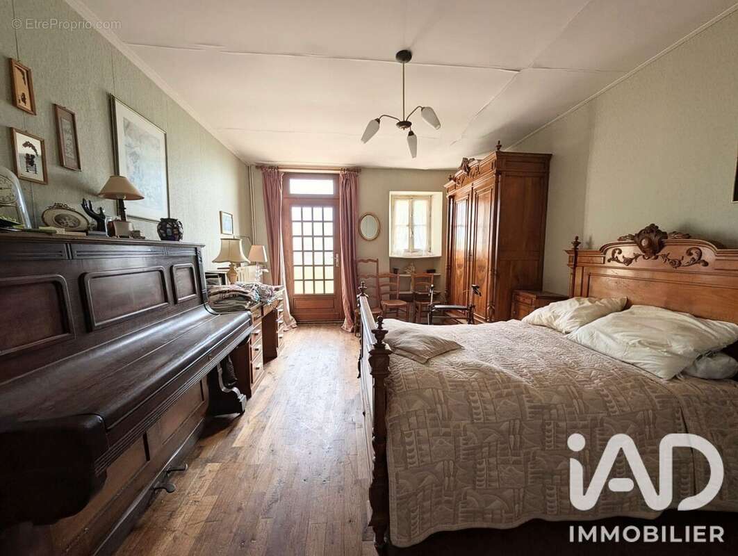 Maison 112 m² à Rannee  - photo 6