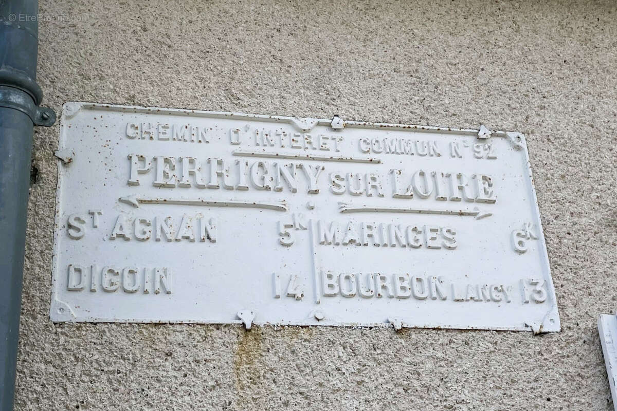 Maison à PERRIGNY-SUR-LOIRE