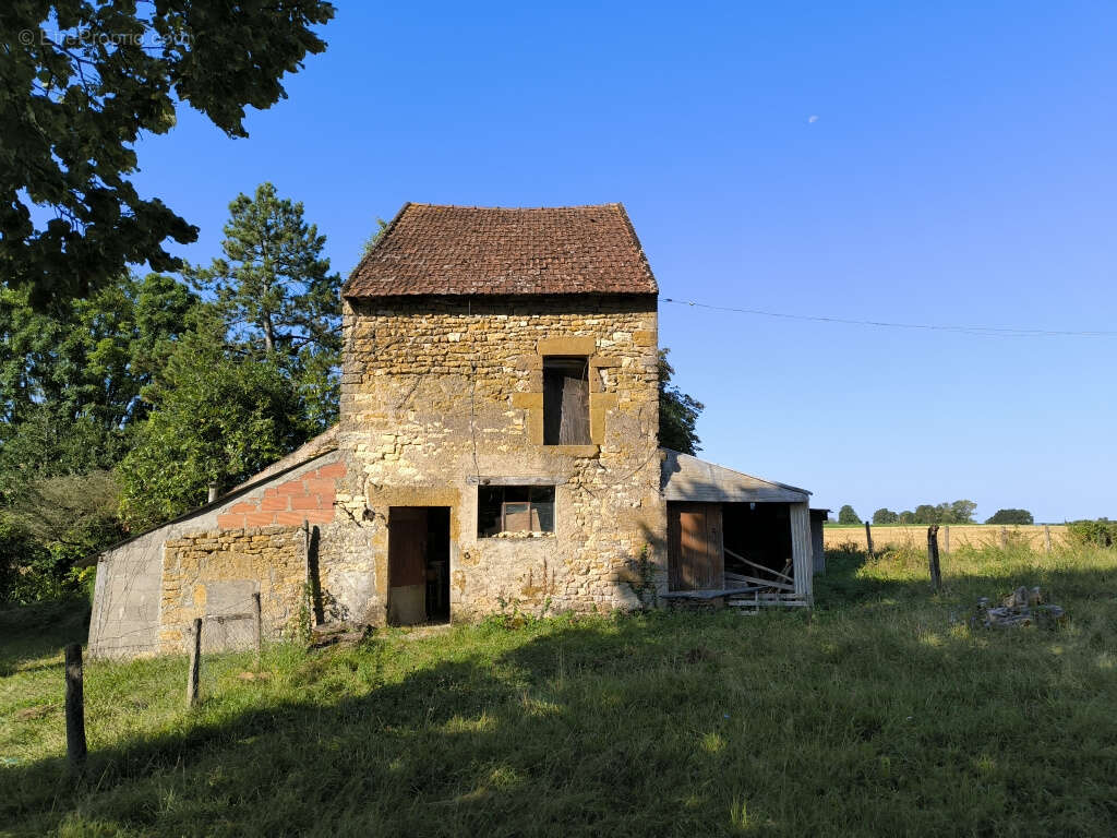 Corps de ferme a rénover entre corbigny et vézelay - photo 5