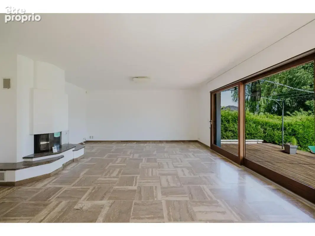Maison 7 pièces 169 m² à vendre à Echenevex (01170) - photo 8
