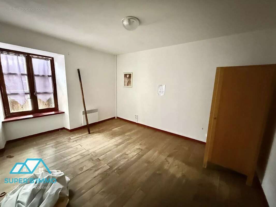 Appartement à LAVOUTE-CHILHAC