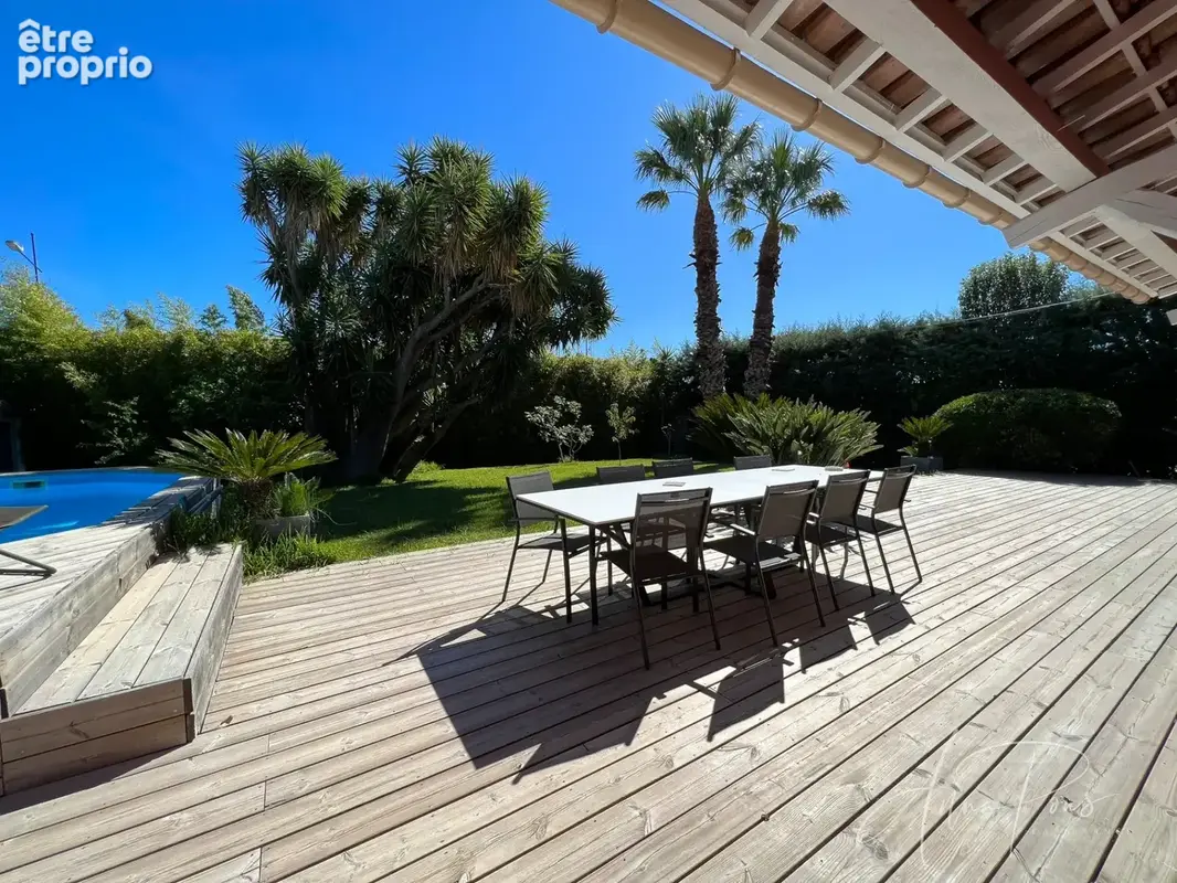 Dpt Var (83), à vendre HYERES Villa sans vis à vis- 1000m² de terrain - 3 chambres  - piscine - jardin - GARAGE - photo 6