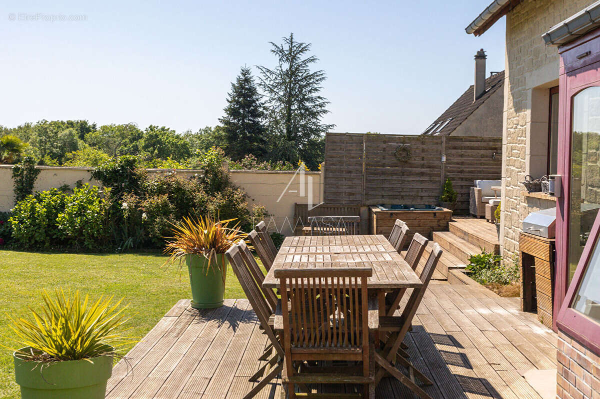 Maison à THORIGNY-SUR-MARNE