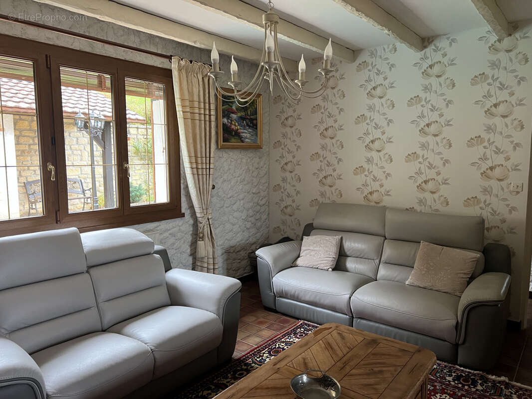 Maison à PARIGNY-LES-VAUX