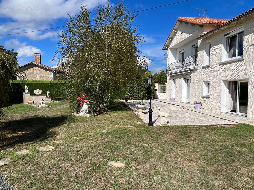 Maison 166m² à savigné - photo 18