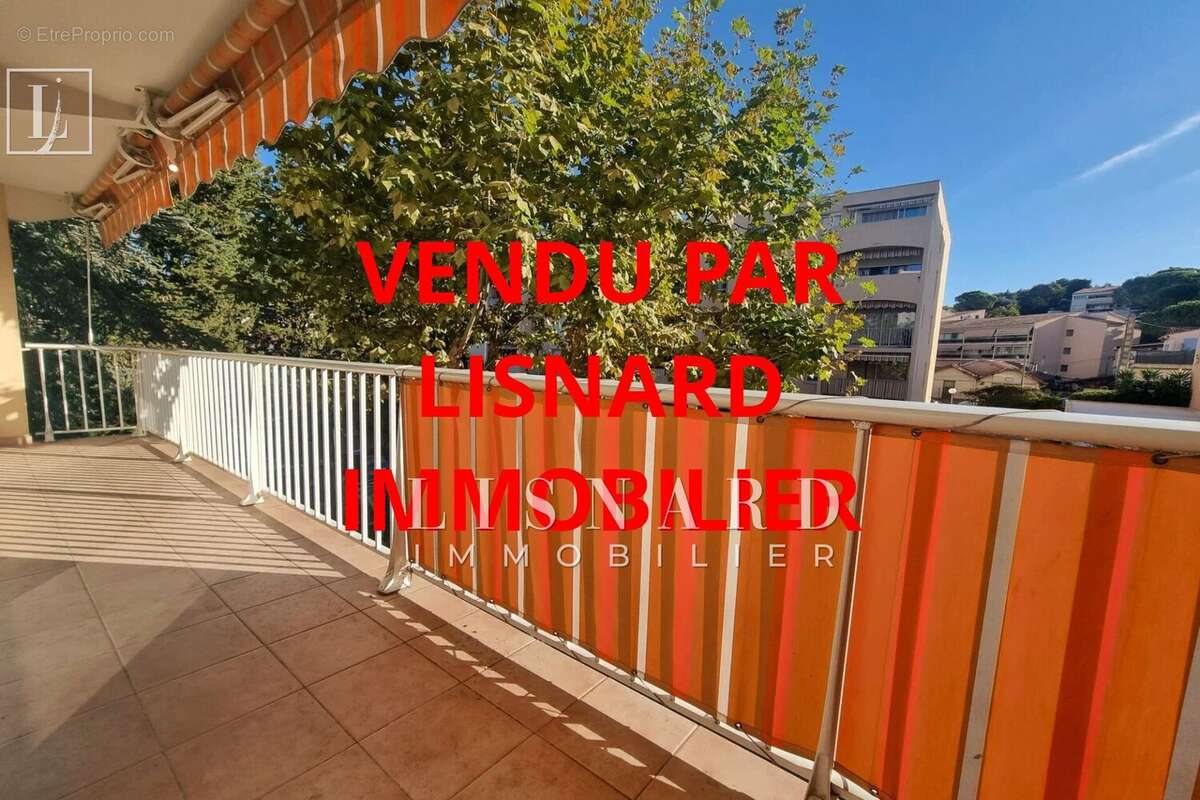 Appartement à VALLAURIS