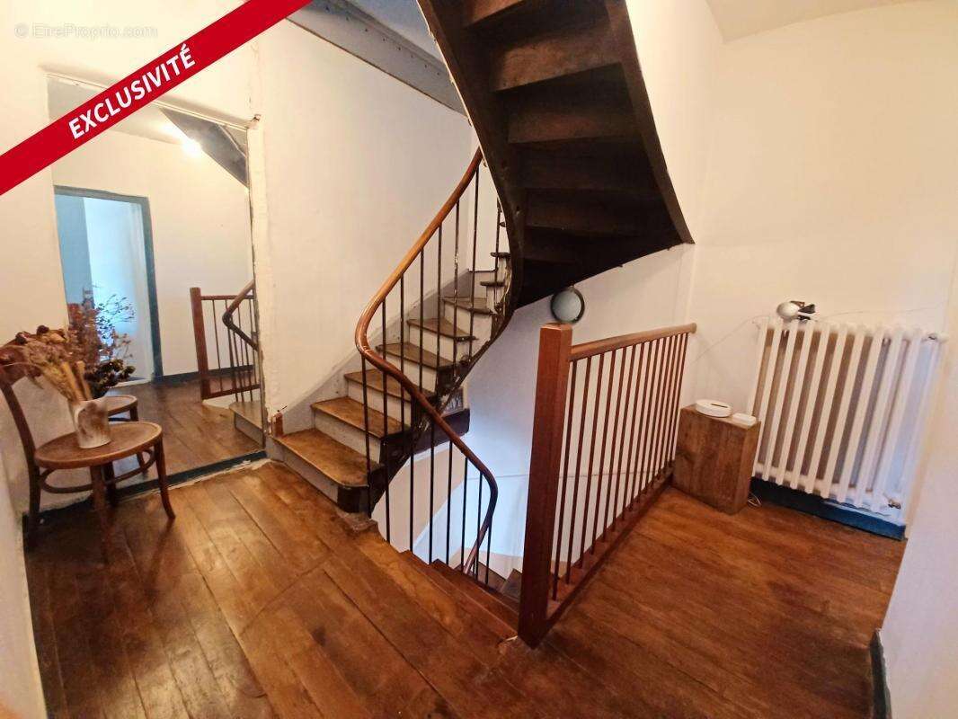 Maison à SAINT-CHRISTOPHE-DES-BOIS