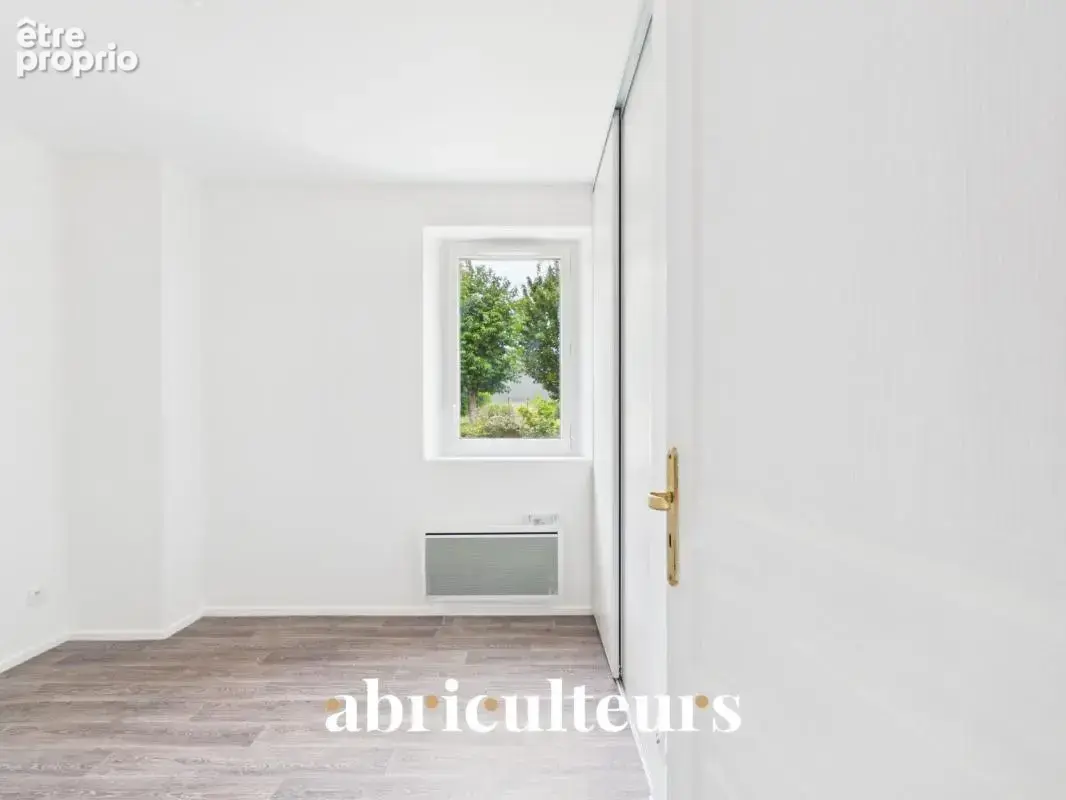 Survilliers : T2 48 m² rénové de caractère avec jardin et terrasse — Résidence prisée au calme - photo 11