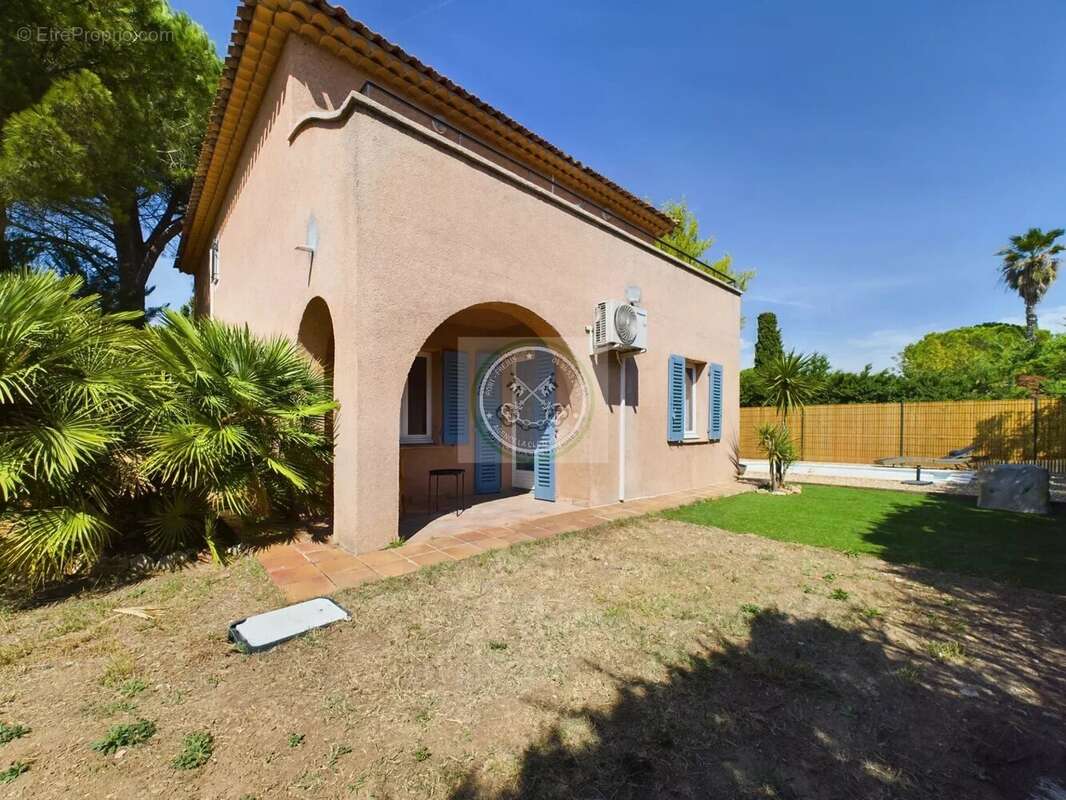 Maison à FREJUS