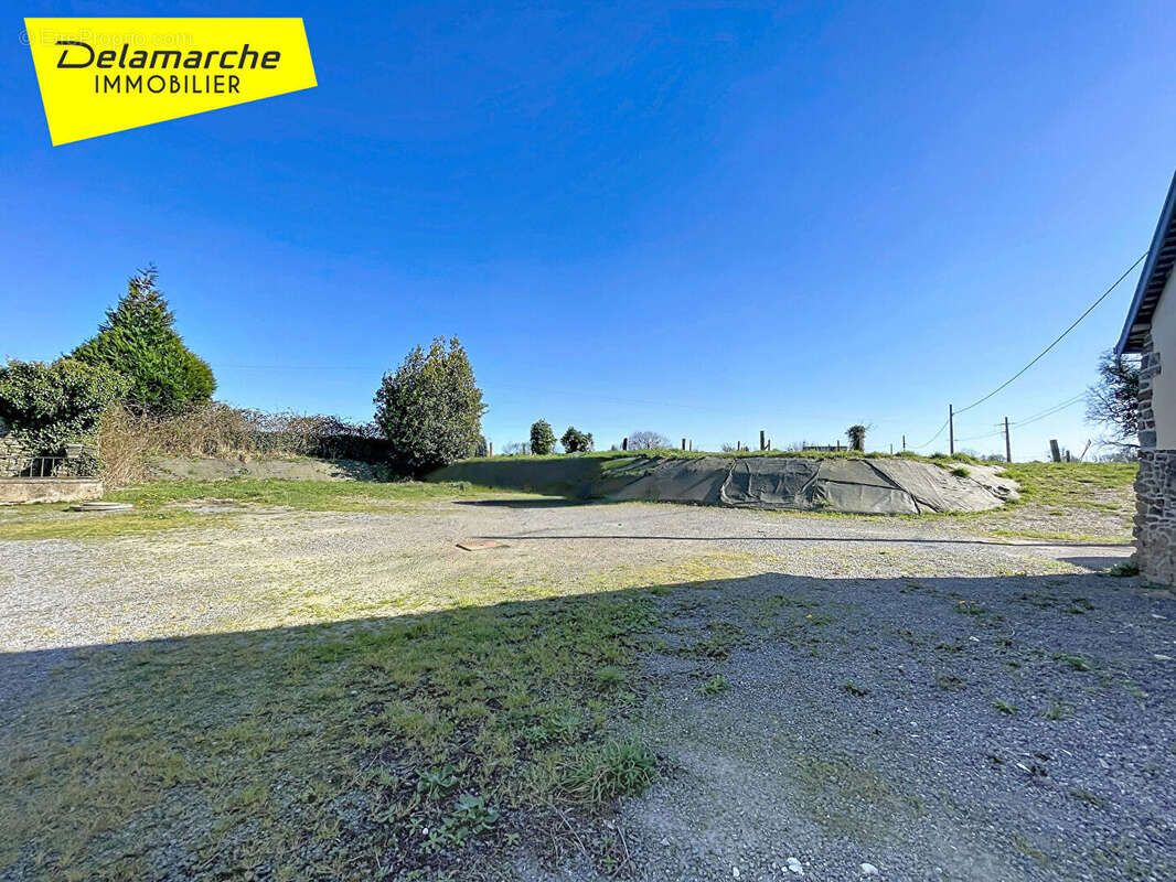 Maison à LA MEURDRAQUIERE