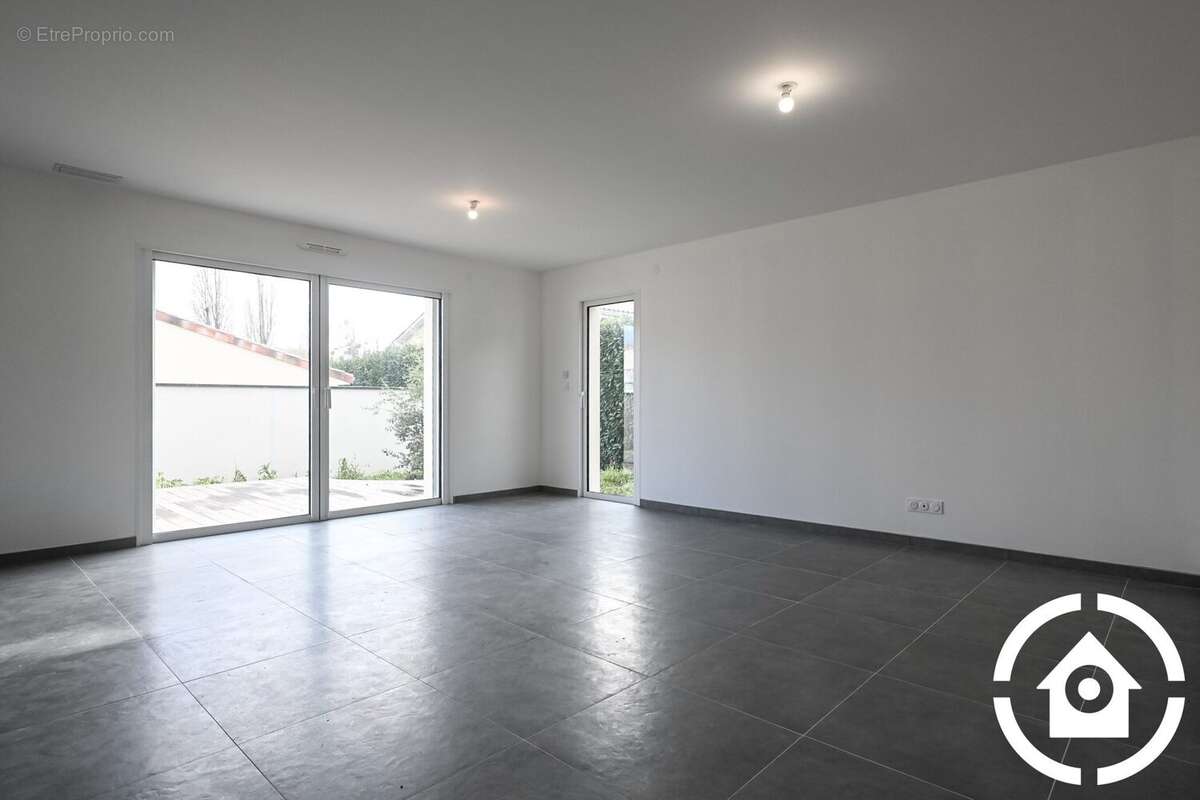 Maison 117 m² à Fleac  - photo 9