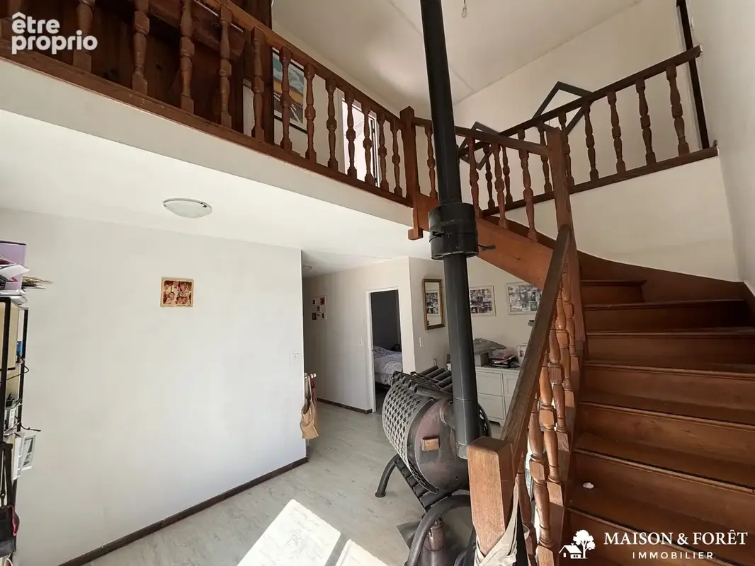 Maison 8 pièces 228 m² à vendre à Pierrefitte-Es-Bois (45360) - photo 5