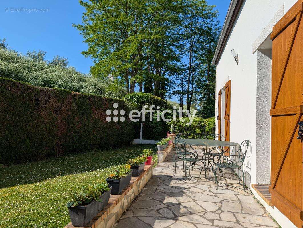 Maison à ERMONT