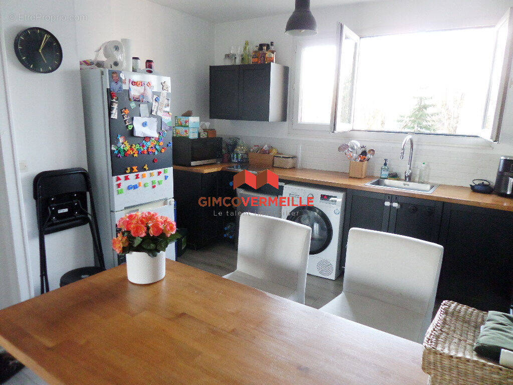 Appartement à LA CELLE-SAINT-CLOUD