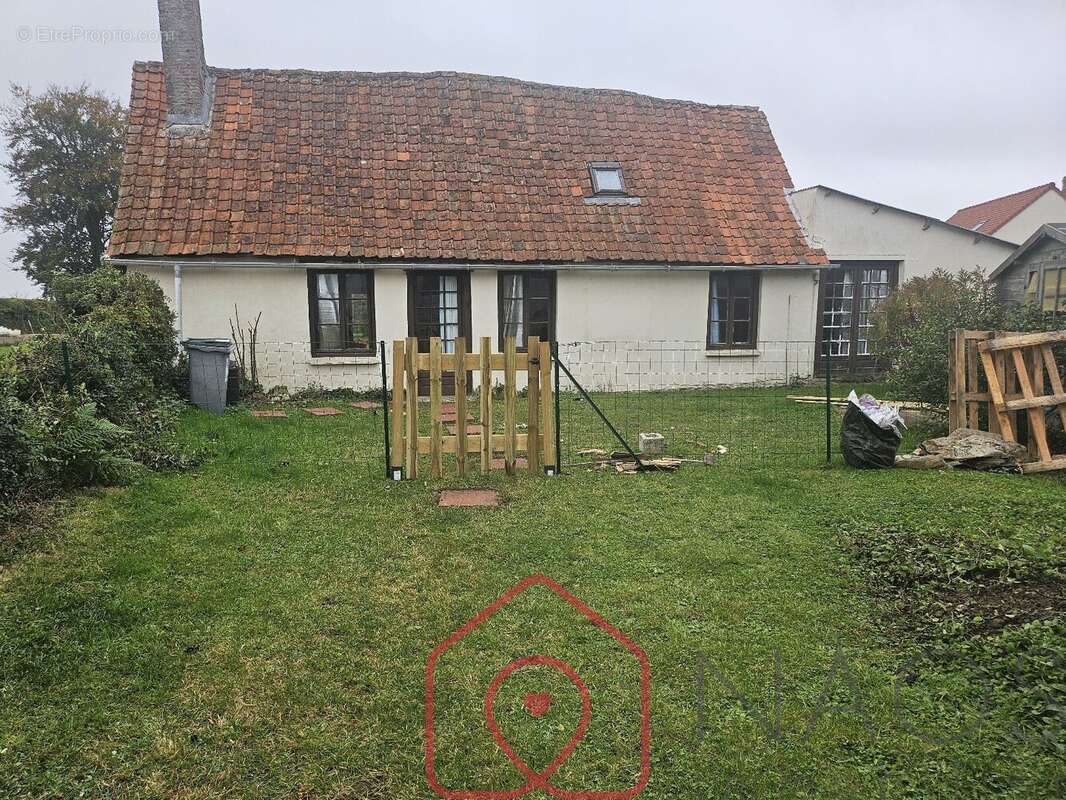 Maison à MONCHY-SUR-EU