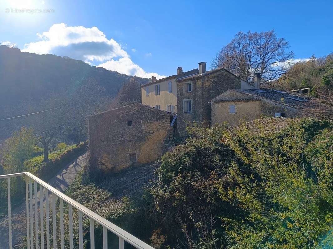 Appartement à VIVIERS