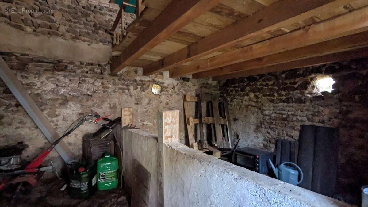 Maison à MONTMORILLON